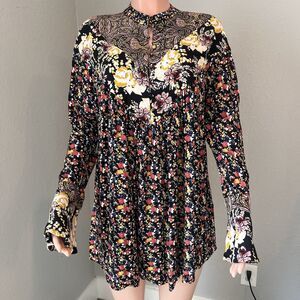 Free People Bohemian flowy Mini Dress M Black Floral Button Front Bell Sleeve
